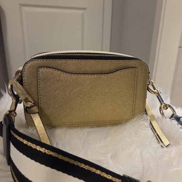 NWOT MARC JACOBS Snapshot Crossbody - Picture 4 of 11